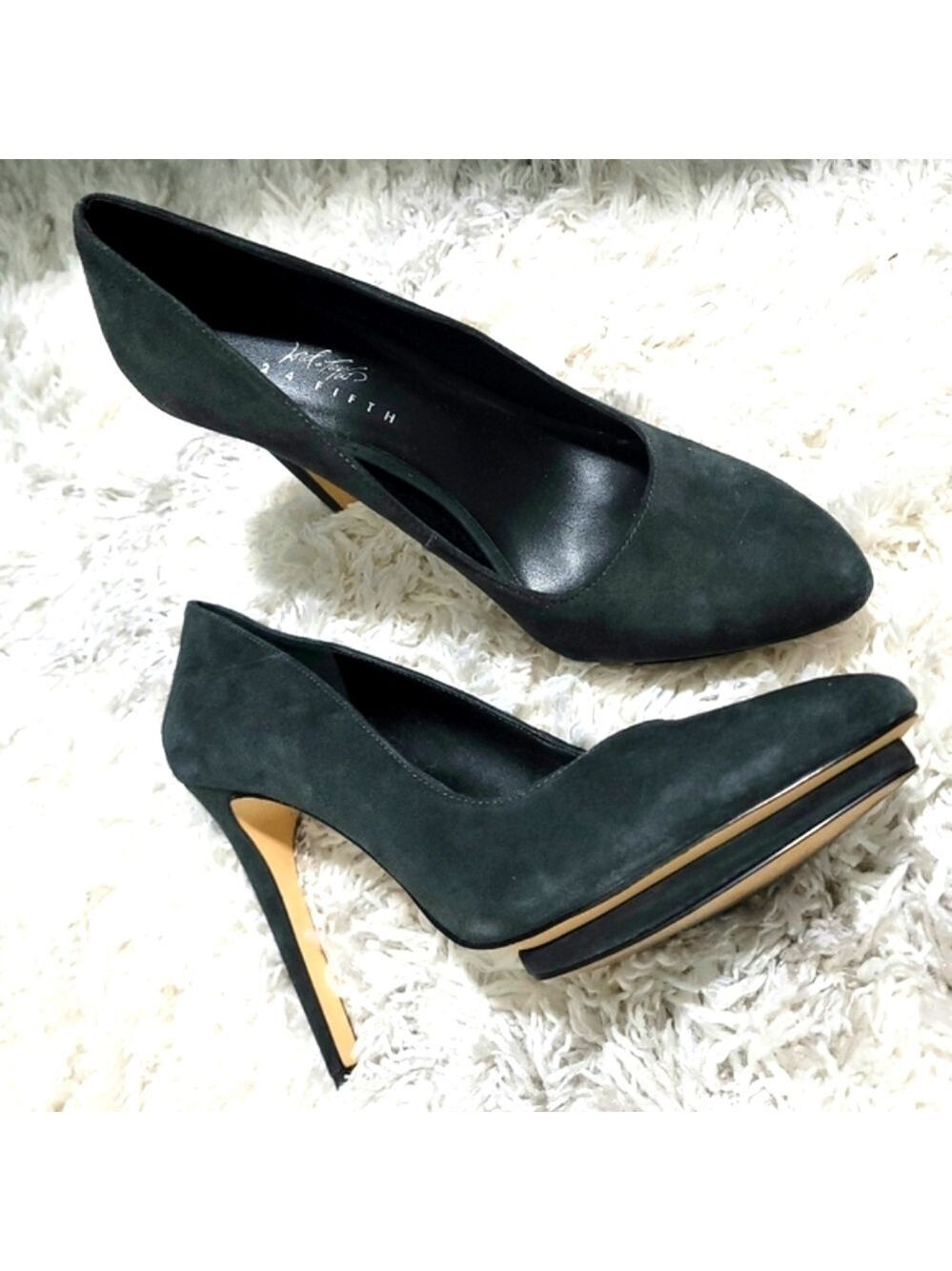 Lord & Taylor 424 Fifth Women's Suede Pumps Shoes Size 6.5 M
